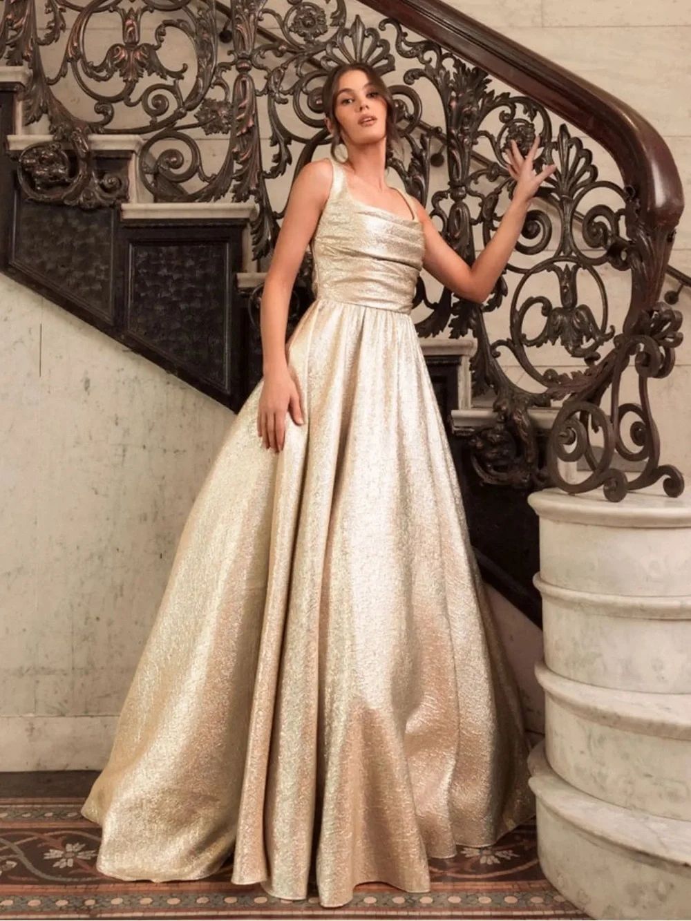 MAC DUGGAL Light Gold Size 12 Metallic Pleated Bodice Maxi Gown Ballgown Dress